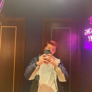 Meet your Posher, Emmanuel